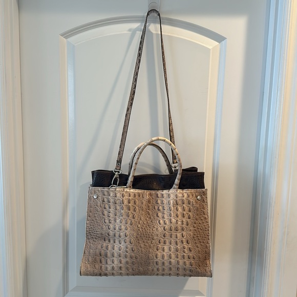 🇮🇹Alligator Large Tote w/Strap🇮🇹 - Picture 4 of 10